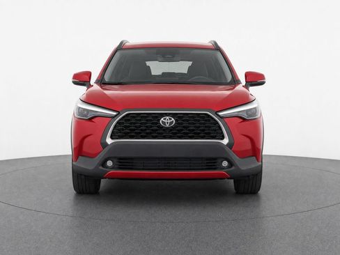 Used 2024 Toyota Corolla Cross XLE w/ Convenience Package FWD image 7