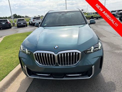Used 2024 BMW X5 xDrive40i w/ Premium Package AWD/4WD image 2