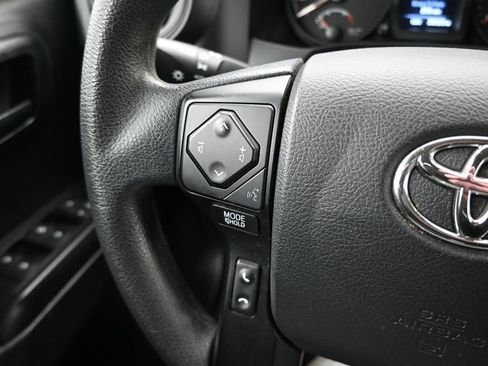 Used 2022 Toyota Tacoma SR image 19