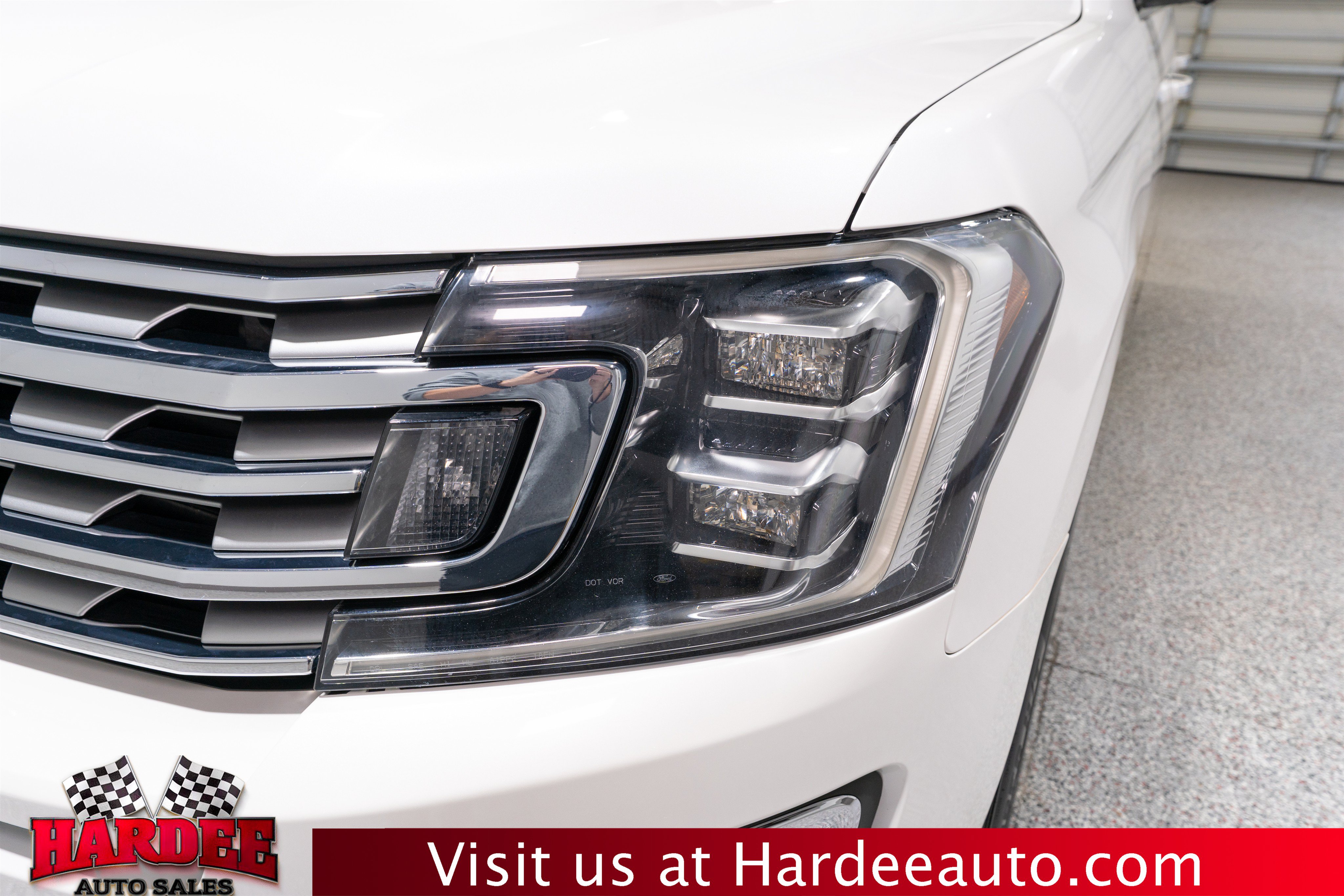 Used 2019 Ford Expedition Limited w/ Equipment Group 302A RWD image 8