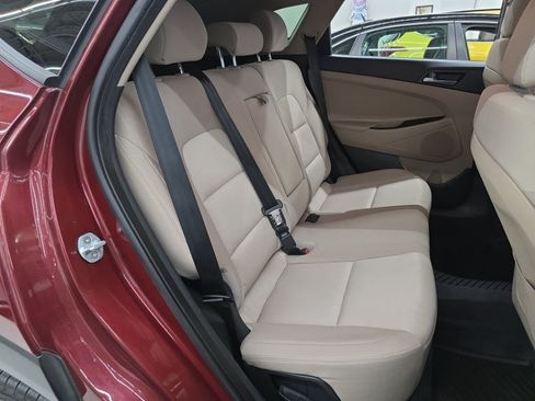 Used 2017 Hyundai Tucson SE AWD/4WD image 9