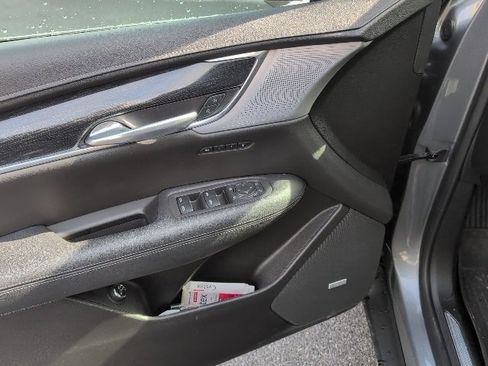 Used 2020 Cadillac XT5 Premium Luxury image 25