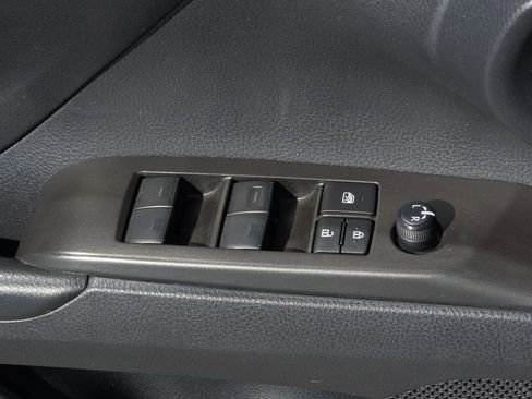 Used 2023 Toyota Camry SE image 26