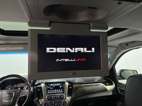 Used 2019 GMC Yukon Denali image 12