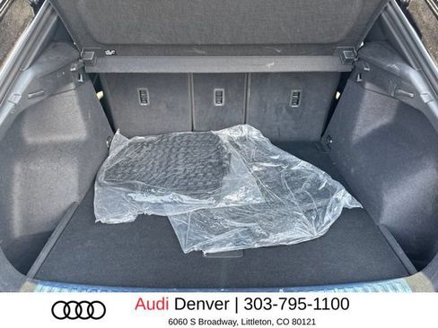 Used 2025 Audi Q3 2.0T Premium w/ Black Optic Sport Package AWD/4WD image 17