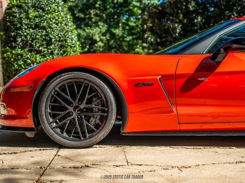 Used 2011 Chevrolet Corvette Z06 image 4