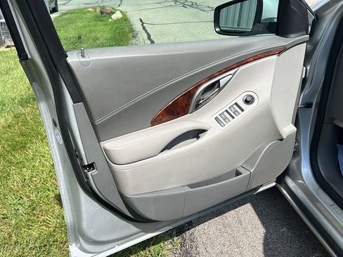 Used 2012 Buick LaCrosse Convenience image 10