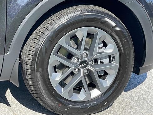 New 2025 Kia Telluride LX image 19