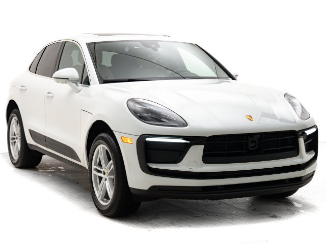 Certified 2026 Porsche Macan AWD/4WD image 31