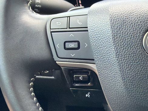 Certified 2025 Toyota Camry SE w/ Convenience Package FWD image 16