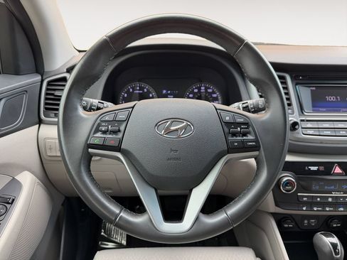 Used 2017 Hyundai Tucson Value FWD image 23