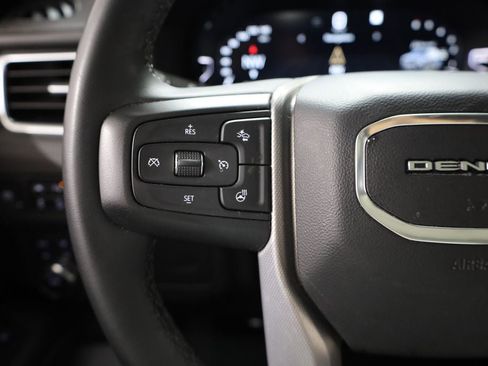 Used 2023 GMC Yukon Denali AWD/4WD image 12
