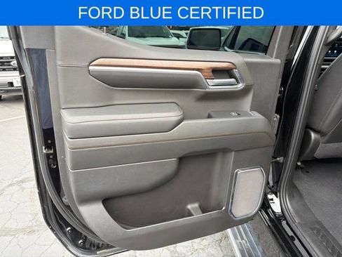 Used 2022 Chevrolet Silverado 1500 High Country w/ Technology Package AWD/4WD image 23