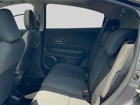 Certified 2022 Honda HR-V EX image 9