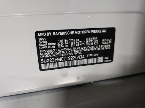 Used 2026 BMW X7 xDrive40i image 35