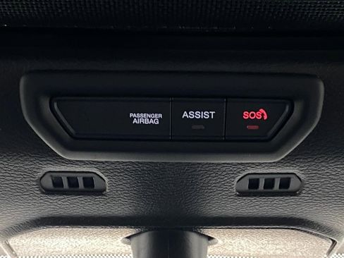 Used 2022 Jeep Gladiator Overland w/ Popular Equipment Package AWD/4WD image 27