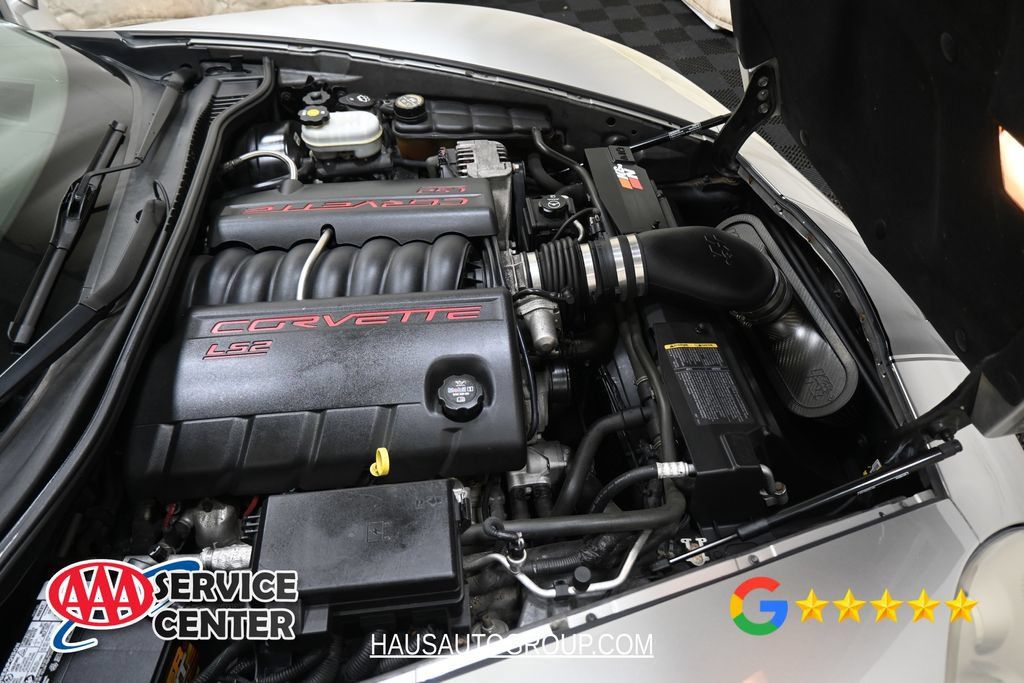 Used 2005 Chevrolet Corvette Convertible w/ Preferred Equipment Group RWD image 11