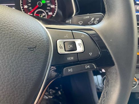 Used 2020 Volkswagen Jetta SE w/ SE Cold Weather Package FWD image 13