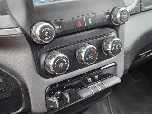 Used 2024 RAM 2500 Big Horn image 21