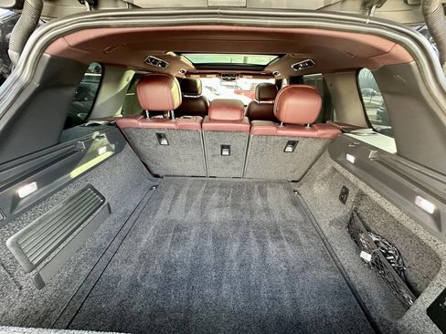 Used 2023 Land Rover Range Rover SE image 34