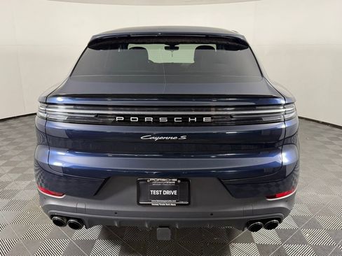 Certified 2025 Porsche Cayenne S image 6