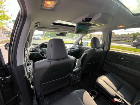 Used 2022 Honda Pilot Elite image 27