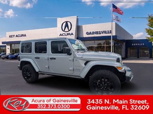 Used 2024 Jeep Wrangler Unlimited Sahara AWD/4WD image 1