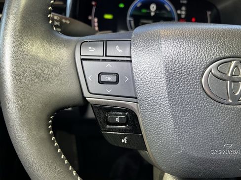 Certified 2025 Toyota Camry SE image 25