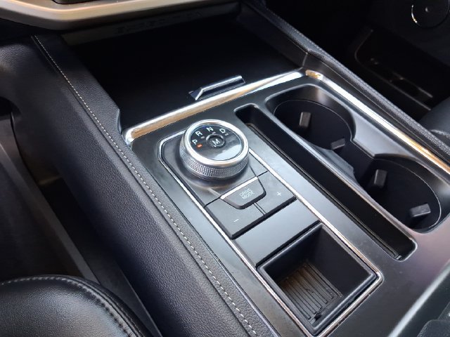 Used 2024 Ford Expedition XLT RWD image 19