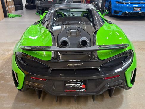 Used 2020 McLaren 600LT Spider RWD image 7