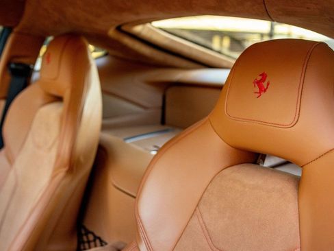 Used 2015 Ferrari F12 Berlinetta image 12