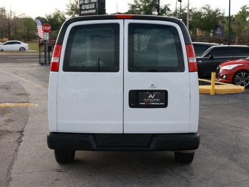 Used 2021 Chevrolet Express 2500 w/ Driver Convenience Package image 12