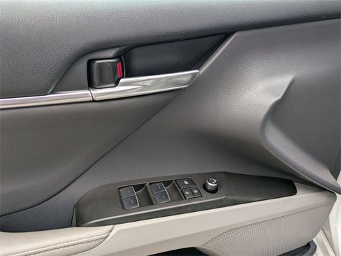 Used 2024 Toyota Camry XSE image 22