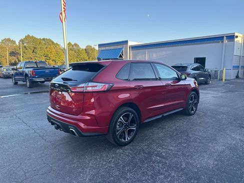Used 2024 Ford Edge ST image 3
