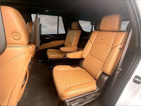 Used 2024 Cadillac Escalade Sport w/ LPO, ONYX Package AWD/4WD image 21