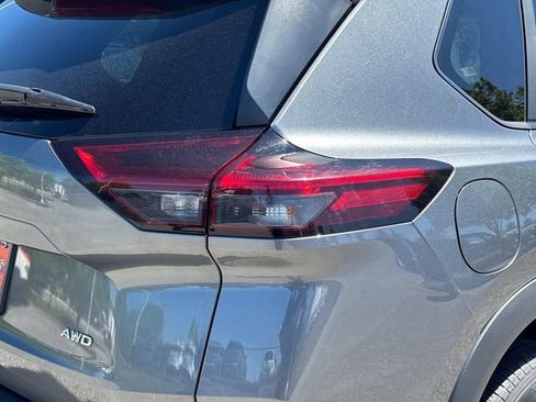 Certified 2023 Nissan Rogue S AWD/4WD image 13