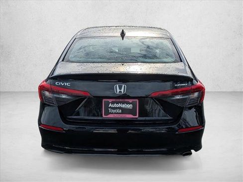 Used 2023 Honda Civic Sport image 6