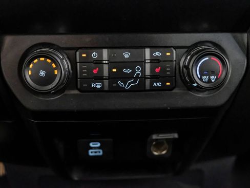 Used 2022 Ford F350 XLT w/ XLT Premium Package image 25