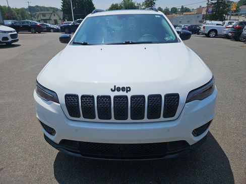 Used 2023 Jeep Cherokee Altitude Lux w/ Lux Elite Package AWD/4WD image 8