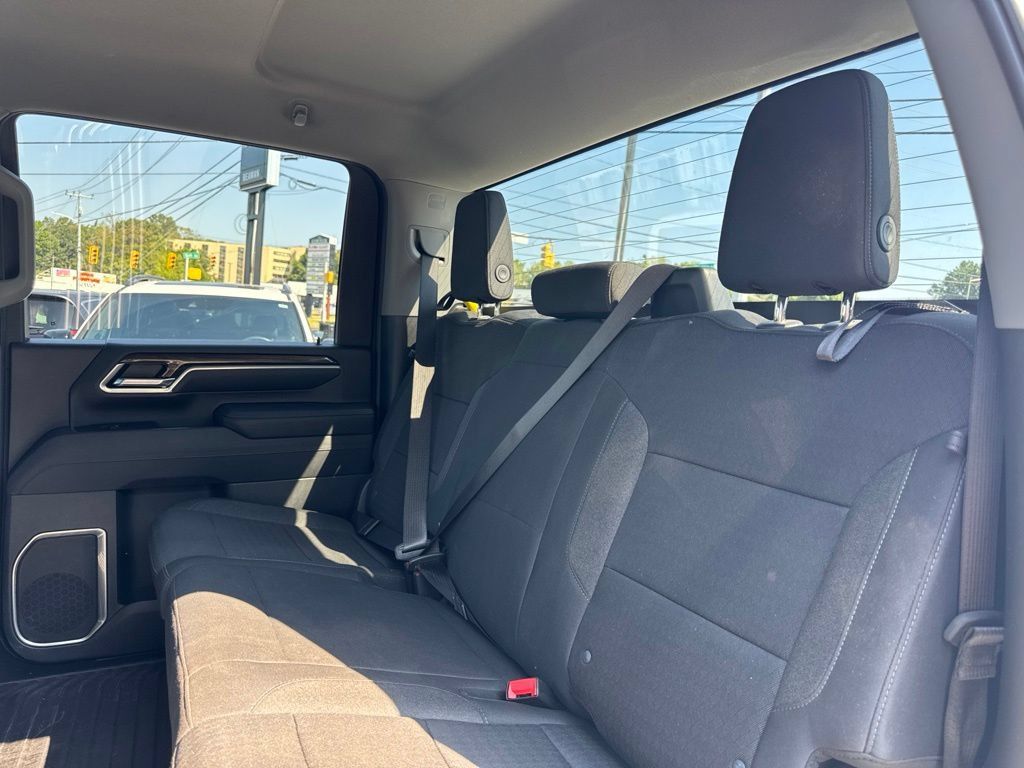 Used 2025 Chevrolet Silverado 2500 LT w/ Convenience Package AWD/4WD image 23