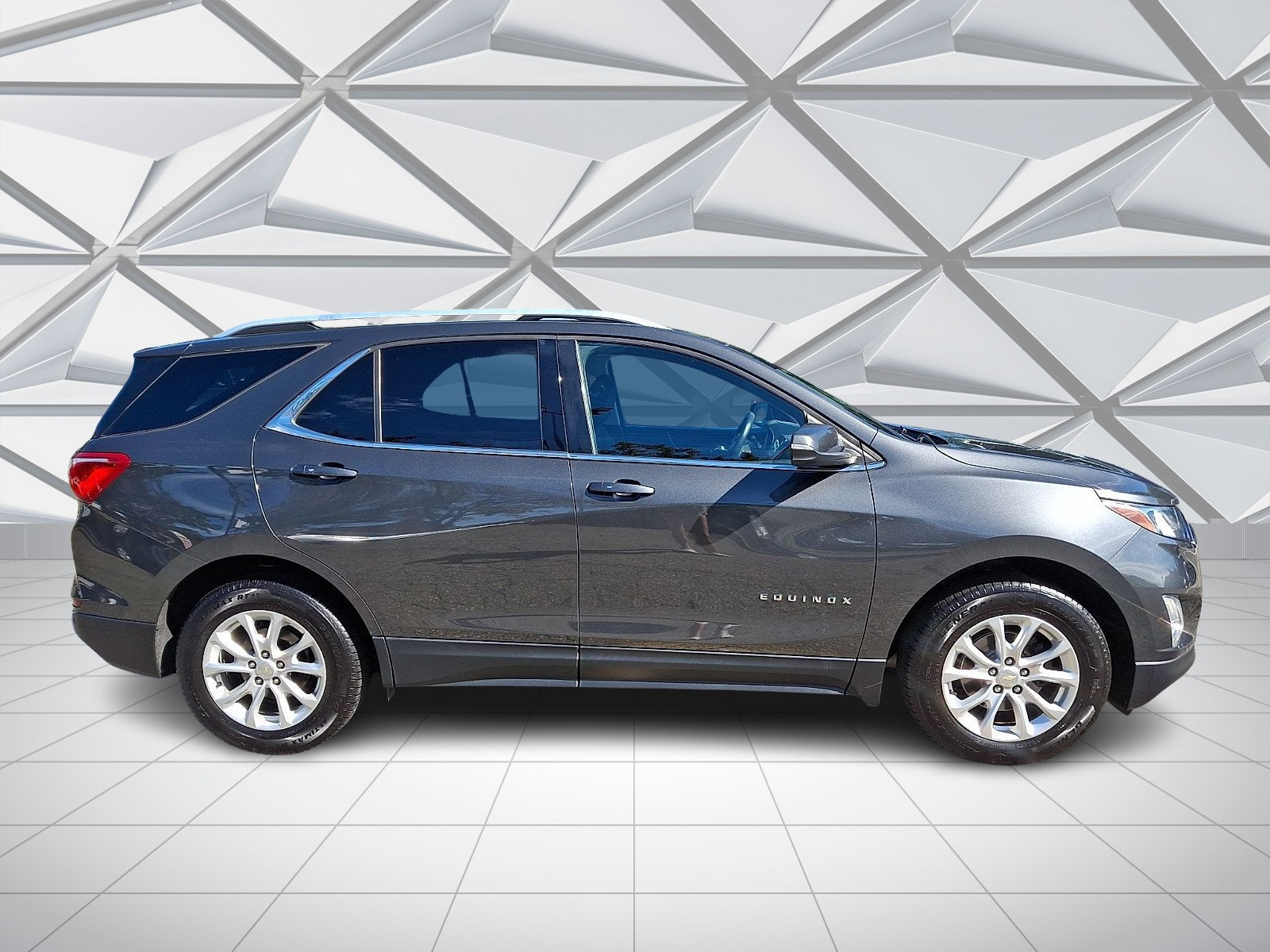 Used 2018 Chevrolet Equinox LT w/ Sun & Infotainment Package AWD/4WD image 12
