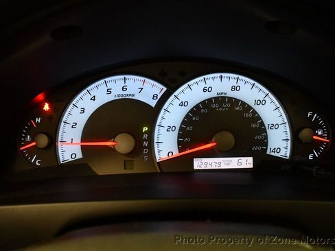 Used 2010 Toyota Camry FWD image 29