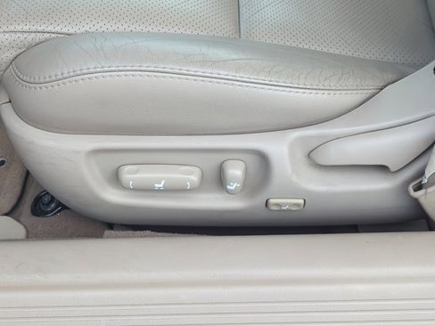 Used 2006 Toyota Solara SLE image 11