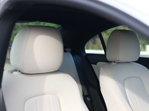 Used 2025 Mercedes-Benz CLA 250 4MATIC image 26