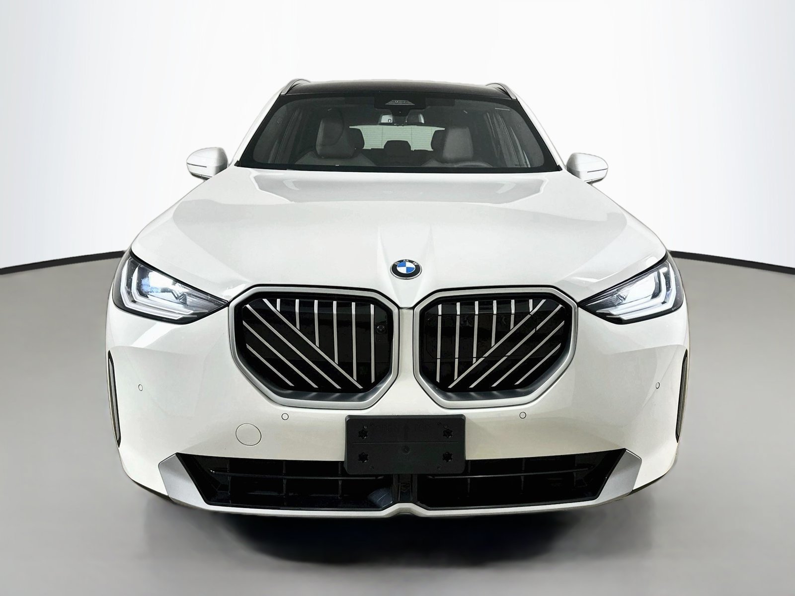 Used 2026 BMW X3 xDrive30i w/ Premium Package AWD/4WD image 2
