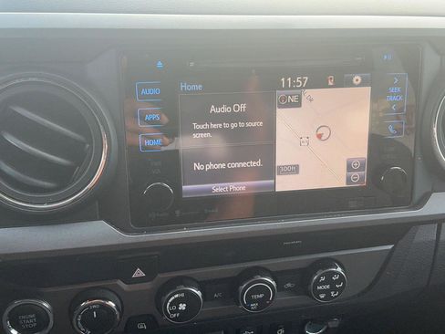 Used 2019 Toyota Tacoma TRD Sport AWD/4WD image 16