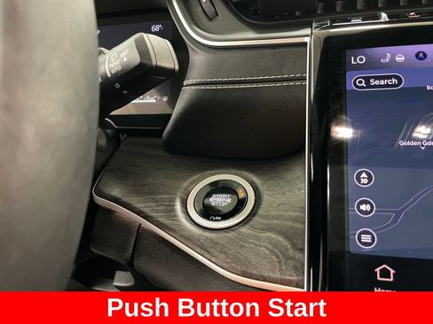 Used 2025 Jeep Grand Cherokee Limited w/ Black Appearance Package AWD/4WD image 7