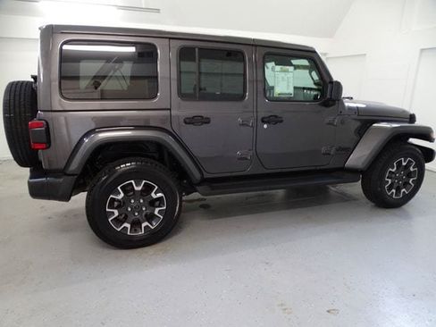Certified 2025 Jeep Wrangler Unlimited Sahara AWD/4WD image 22