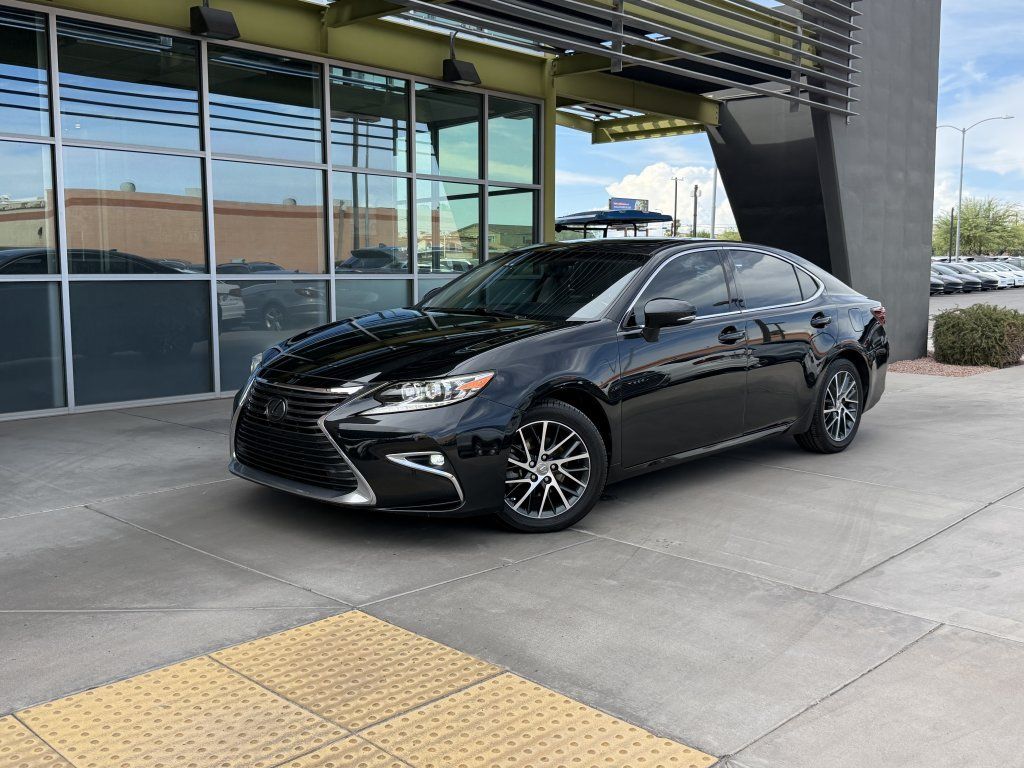 Used 2016 Lexus ES 350 w/ Navigation System Package FWD image 1