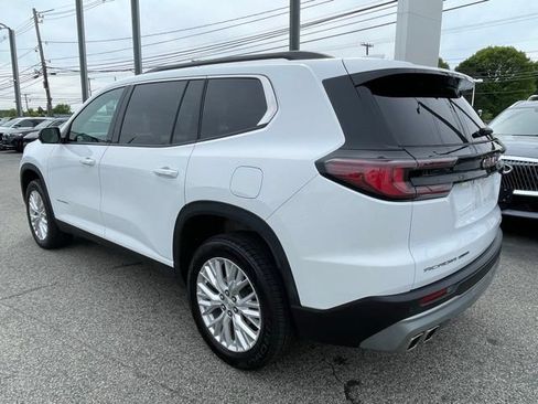 Used 2024 GMC Acadia Elevation w/ Luxury Package AWD/4WD image 5